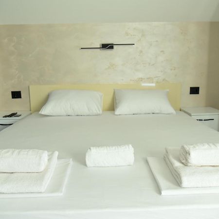 Pansion Eden Hotel Nis Exterior photo